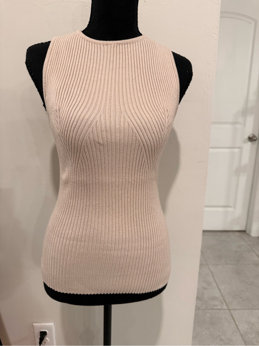 Ribbed Sleeveless Tank Top - Light Beige